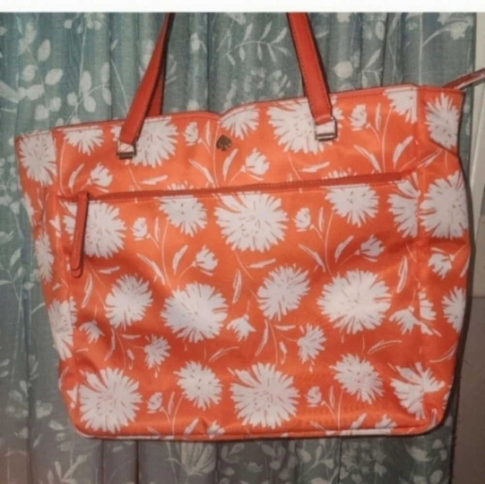 NWOT XL  KATE SPADE JAE WILD BLOSSOM TOTЕ
